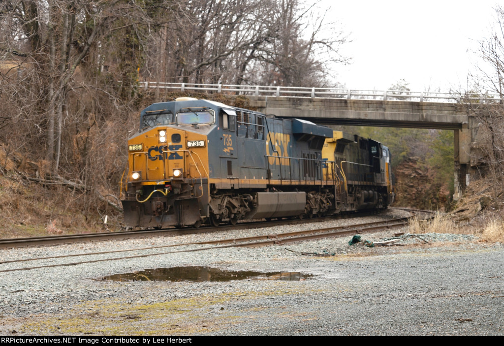 CSX 735